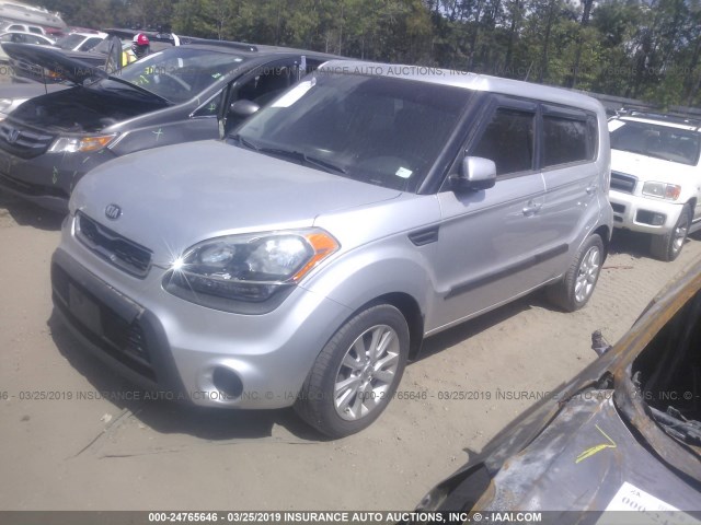 KNDJT2A67D7559214 - 2013 KIA SOUL +/!/SPORT SILVER photo 2