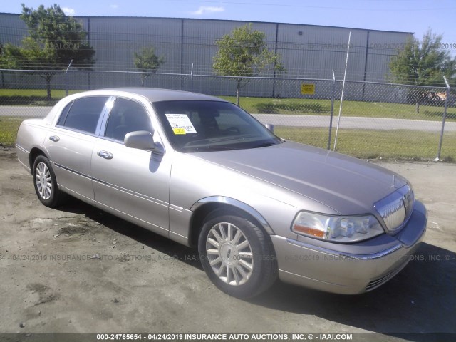 1LNHM81WX3Y695355 - 2003 LINCOLN TOWN CAR EXECUTIVE TAN photo 1