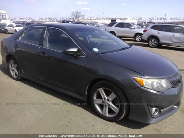 4T1BF1FKXCU028547 - 2012 TOYOTA CAMRY SE/LE/XLE 灰色 照片 1