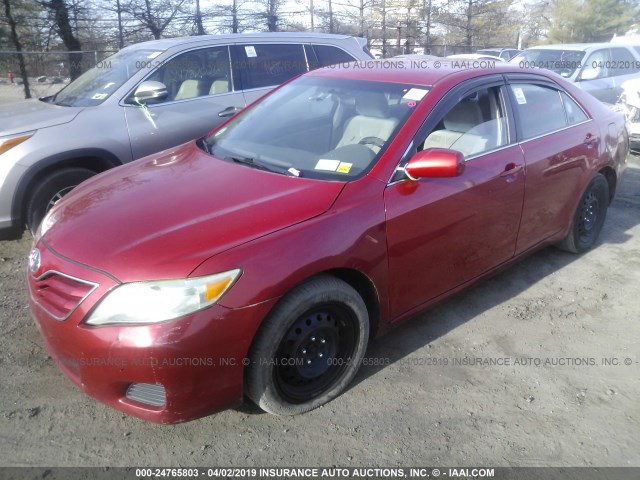 4T1BF3EKXBU617559 - 2011 TOYOTA CAMRY SE/LE/XLE 红色 照片 2