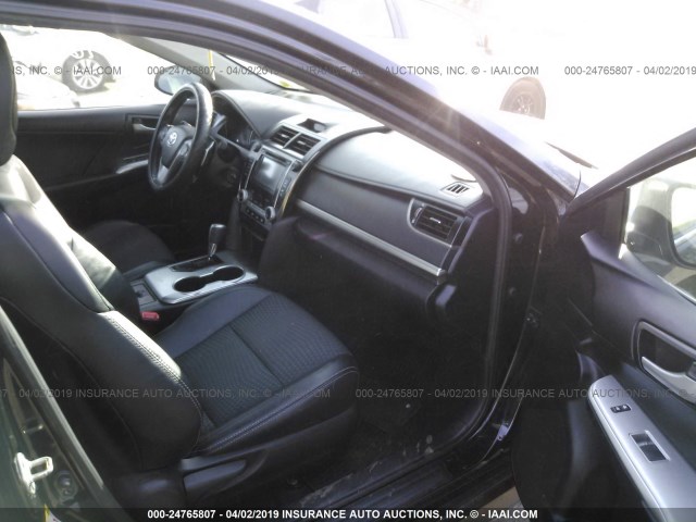 4T1BF1FK7EU366250 - 2014 TOYOTA CAMRY L/SE/LE/XLE 黑色 照片 5