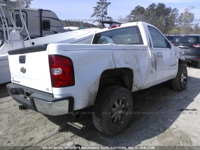 1GCEC14X38Z224493 - 2008 CHEVROLET SILVERADO C1500 WHITE photo 4