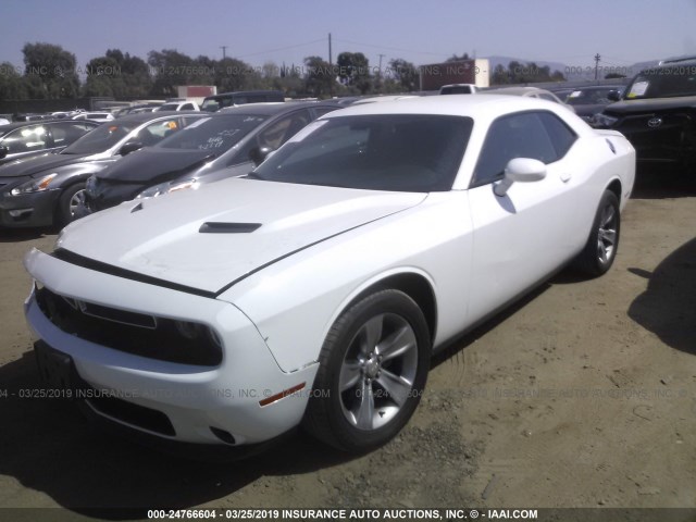 2C3CDZAG6FH711275 - 2015 DODGE CHALLENGER SXT WHITE photo 2