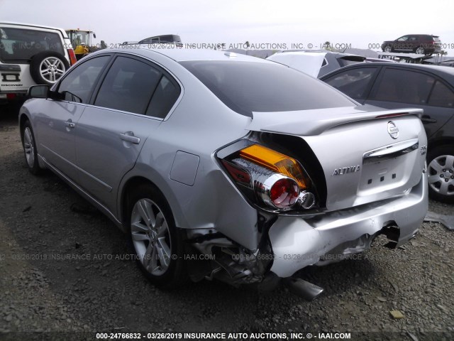 1N4BL2APXBN499117 - 2011 NISSAN ALTIMA SR SILVER photo 3