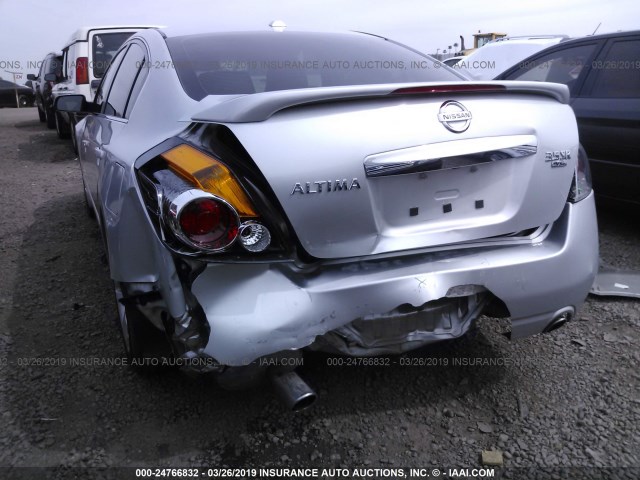 1N4BL2APXBN499117 - 2011 NISSAN ALTIMA SR SILVER photo 6