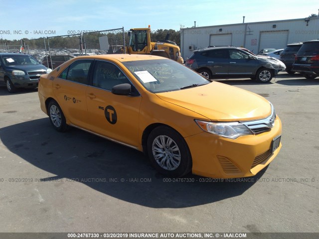 4T1BD1FK6CU037994 - 2012 TOYOTA CAMRY HYBRID/LE/XLE YELLOW photo 1