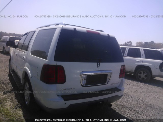 5LMFU27R53LJ40703 - 2003 LINCOLN NAVIGATOR WHITE photo 3