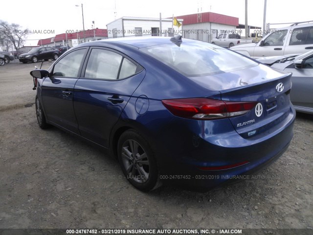 5NPD84LF6HH135242 - 2017 HYUNDAI ELANTRA SE/VALUE/LIMITED BLUE photo 3