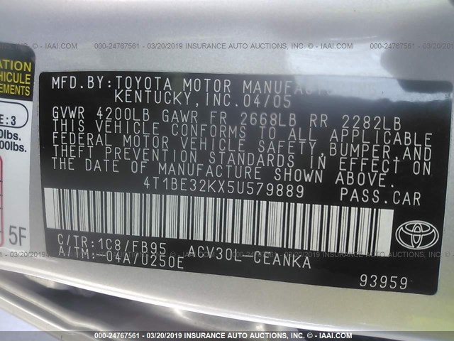 4T1BE32KX5U579889 - 2005 TOYOTA CAMRY LE/XLE/SE SILVER photo 9