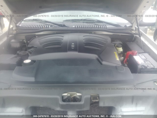 5LMEU88HX4ZJ33555 - 2004 LINCOLN AVIATOR 银色 照片 10