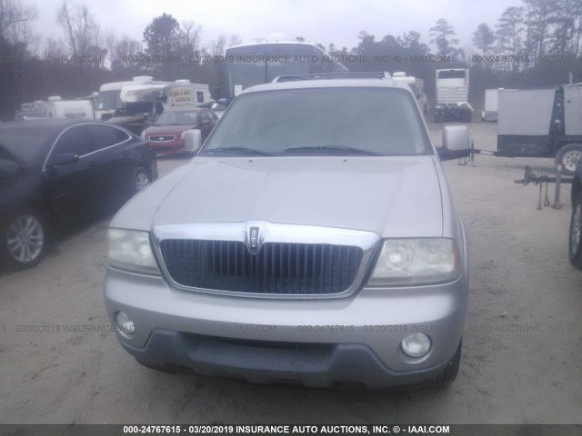 5LMEU88HX4ZJ33555 - 2004 LINCOLN AVIATOR 银色 照片 6