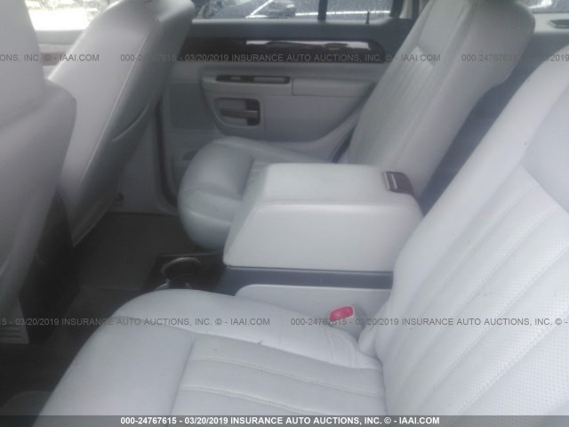 5LMEU88HX4ZJ33555 - 2004 LINCOLN AVIATOR 银色 照片 8