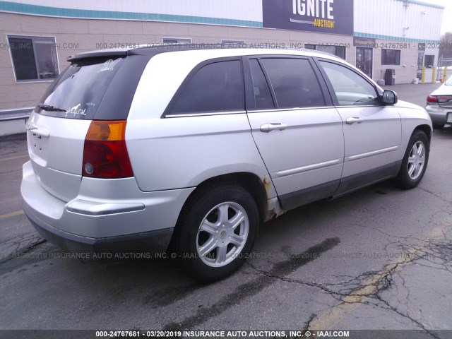 2C4GM68434R627445 - 2004 CHRYSLER PACIFICA SILVER photo 4