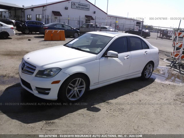 WDDGF4HB7DR290979 - 2013 MERCEDES-BENZ C 250 WHITE photo 2