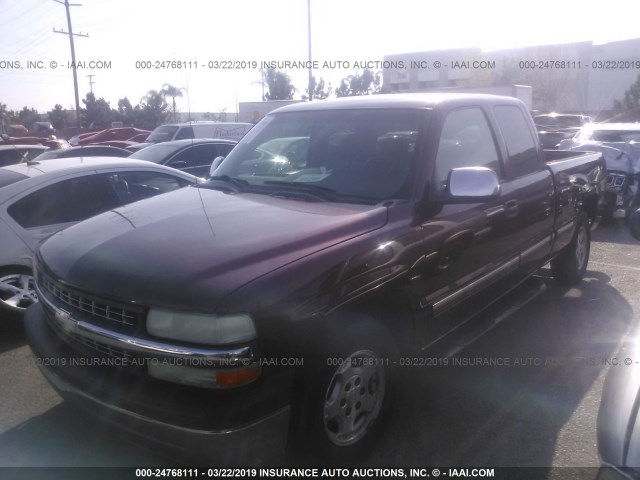 2GCEC19V721207980 - 2002 CHEVROLET SILVERADO C1500 BURGUNDY photo 2