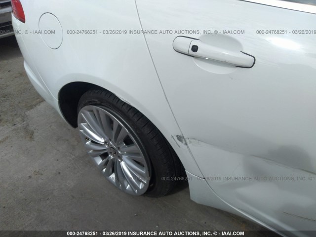 SAJWA0HB5CLS35057 - 2012 JAGUAR XF PORTFOLIO WHITE photo 6