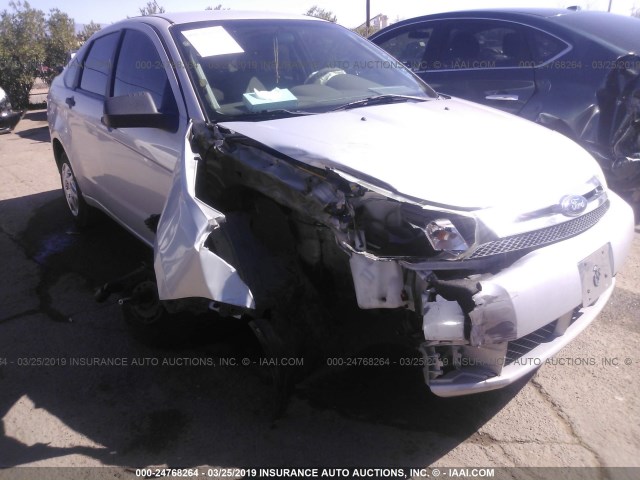 1FAHP34N48W287427 - 2008 FORD FOCUS S/SE SILVER photo 6