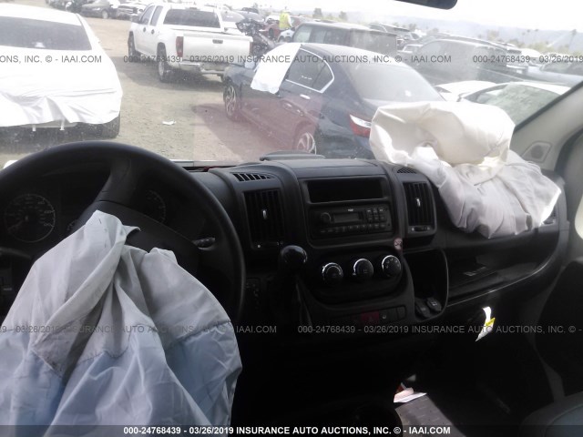 3C6TRVAG4HE538660 - 2017 RAM PROMASTER 1500 1500 STANDARD WHITE photo 5