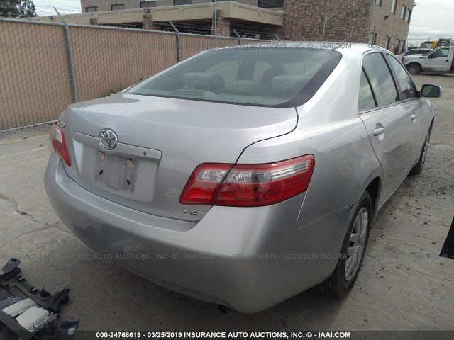 4T1BE46K19U354489 - 2009 TOYOTA CAMRY SE/LE/XLE SILVER photo 4