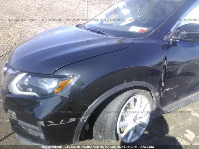 KNMAT2MV6HP531204 - 2017 NISSAN ROGUE S/SV BLACK photo 6