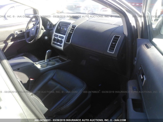 2FMDK48C48BA33557 - 2008 FORD EDGE SEL SILVER photo 5