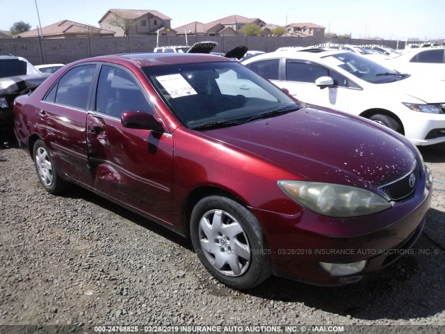 4T1BE32K05U022117 - 2005 TOYOTA CAMRY LE/XLE/SE RED photo 1