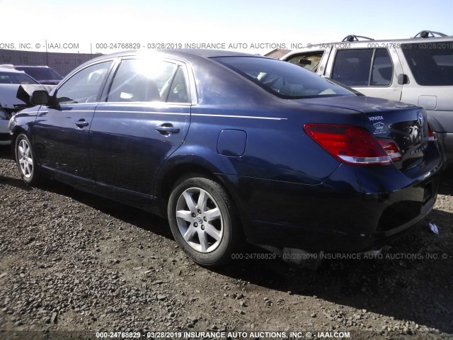 4T1BK36B05U015784 - 2005 TOYOTA AVALON XL/XLS/TOURING/LIMITED BLUE photo 3