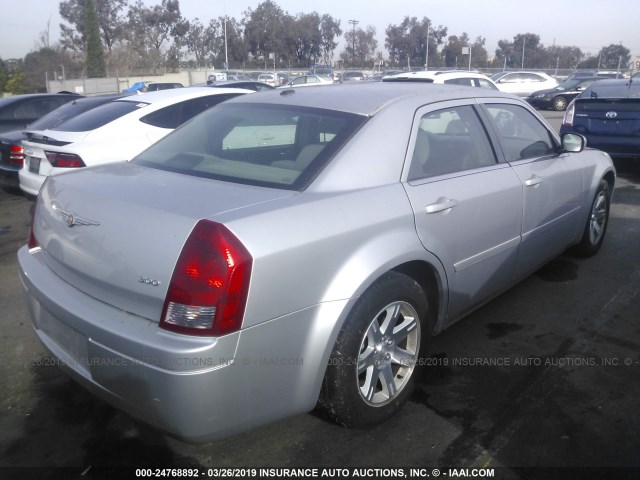 2C3LA43R66H327250 - 2006 CHRYSLER 300 SILVER photo 4