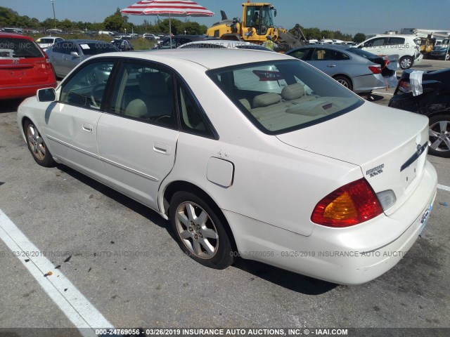 4T1BF28B41U126389 - 2001 TOYOTA AVALON XL/XLS WHITE photo 3