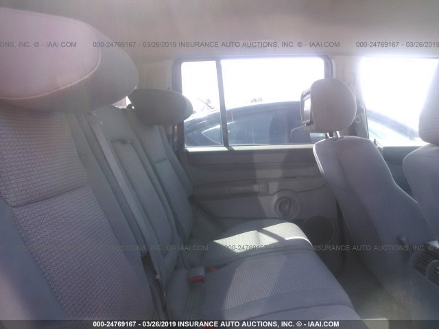 1J8HH48K87C613929 - 2007 JEEP COMMANDER GRAY photo 8