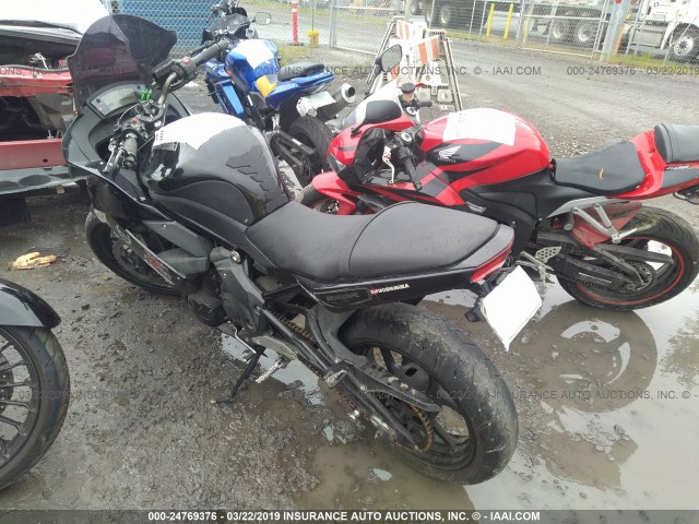 JKAEXEC15BDA72744 - 2011 KAWASAKI EX650 C 黑色 照片 3