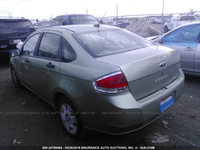 1FAHP34N88W163595 - 2008 FORD FOCUS S/SE GREEN photo 3