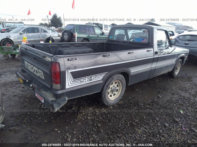 JM2UC2218E0819027 - 1984 MAZDA B2000 LONG BED GRAY photo 4