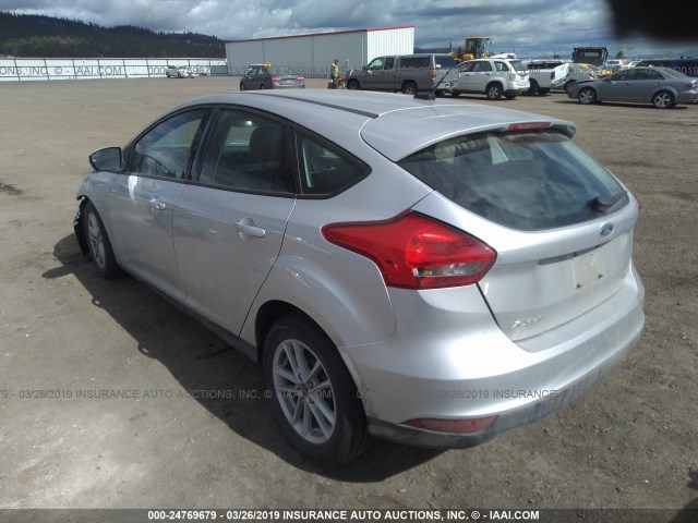 1FADP3K21JL217897 - 2018 FORD FOCUS SE SILVER photo 3