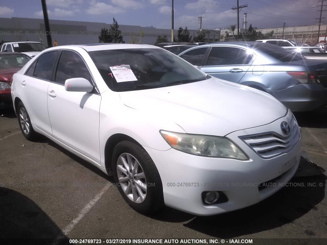 4T4BF3EK2BR125856 - 2011 TOYOTA CAMRY SE/LE/XLE WHITE photo 1