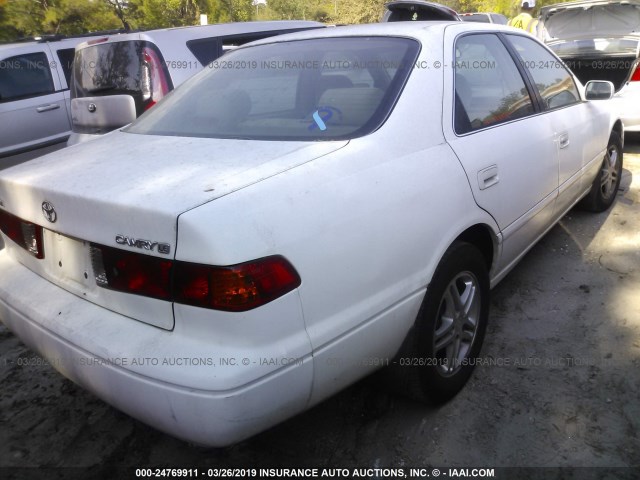 4T1BG22K91U772484 - 2001 TOYOTA CAMRY CE/LE/XLE WHITE photo 4