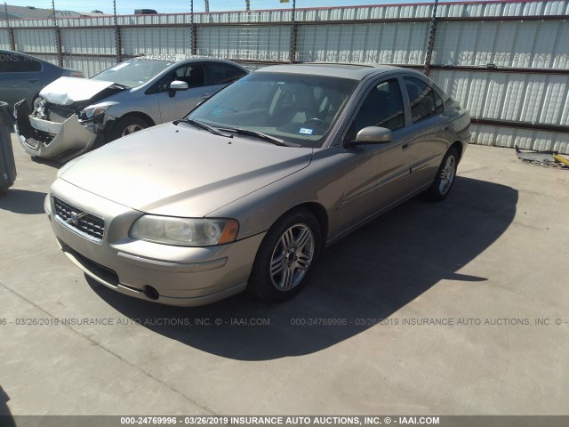 YV1RS592052481229 - 2005 VOLVO S60 2.5T BEIGE photo 2