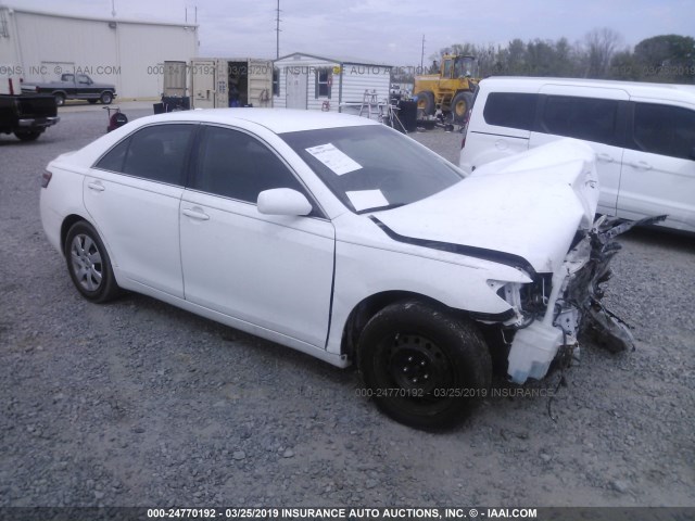 4T1BK3EK1AU605424 - 2010 TOYOTA CAMRY SE/LE/XLE WHITE photo 1