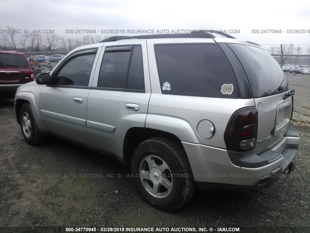 1GNDT13S752213171 - 2005 CHEVROLET TRAILBLAZER LS/LT SILVER photo 3