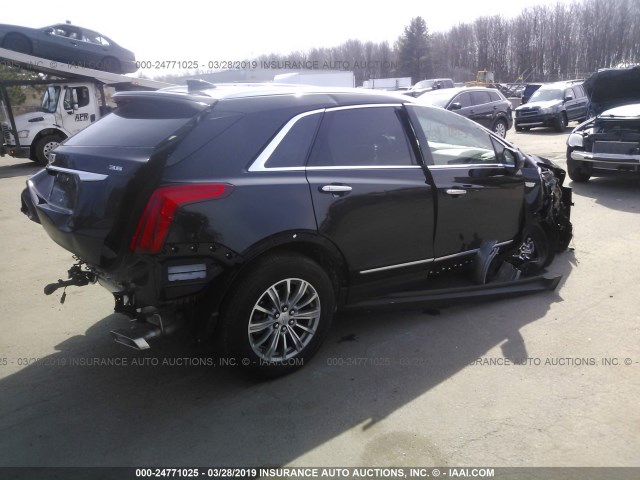 1GYKNDRSXJZ117095 - 2018 CADILLAC XT5 LUXURY BLACK photo 4