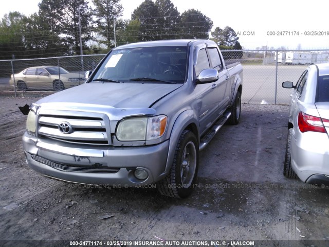 5TBET341X6S517578 - 2006 TOYOTA TUNDRA DOUBLE CAB SR5 SILVER photo 2