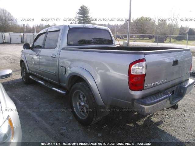 5TBET341X6S517578 - 2006 TOYOTA TUNDRA DOUBLE CAB SR5 SILVER photo 3