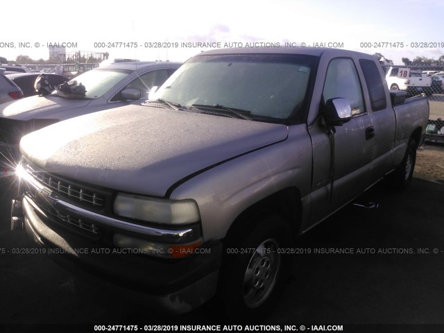 1GCEC19V41Z173860 - 2001 CHEVROLET SILVERADO C1500 GRAY photo 2