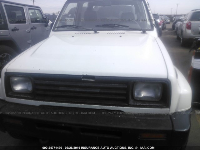 JD2FF3105L6301014 - 1990 DAIHATSU ROCKY SE WHITE photo 5