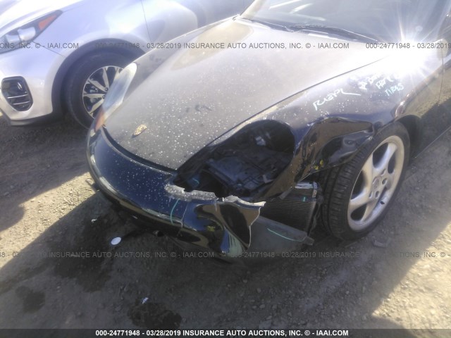 WP0CA2985YU624105 - 2000 PORSCHE BOXSTER BLACK photo 6