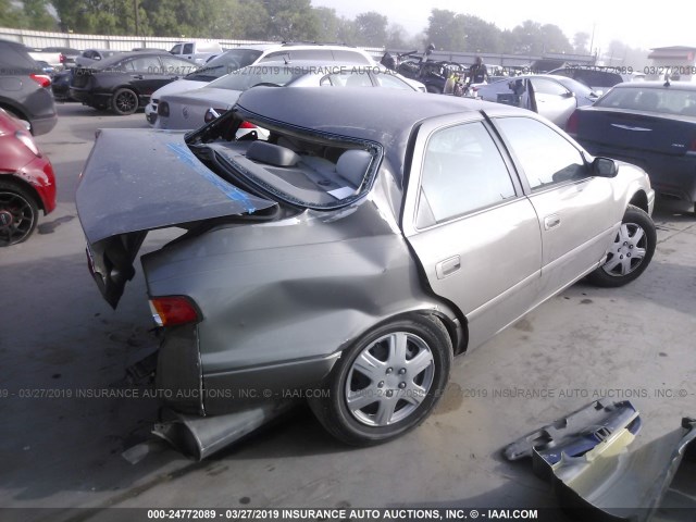 4T1BG22K31U055286 - 2001 TOYOTA CAMRY CE/LE/XLE 金色 照片 4