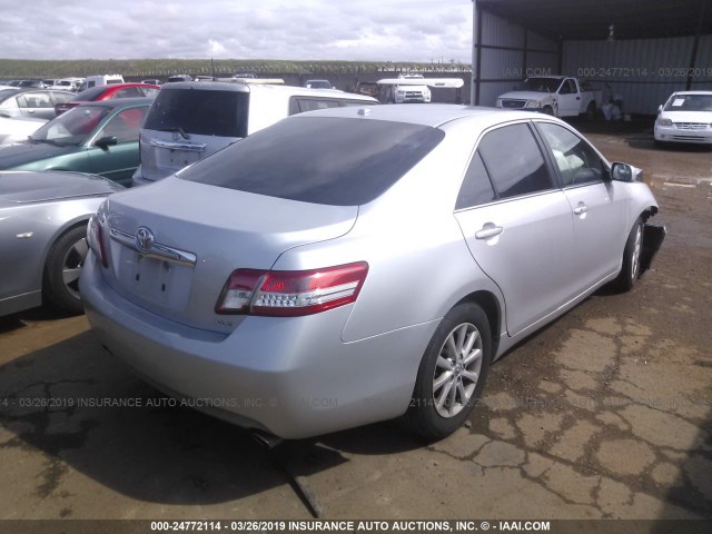 4T1BK3EK1BU122033 - 2011 TOYOTA CAMRY SE/LE/XLE SILVER photo 4