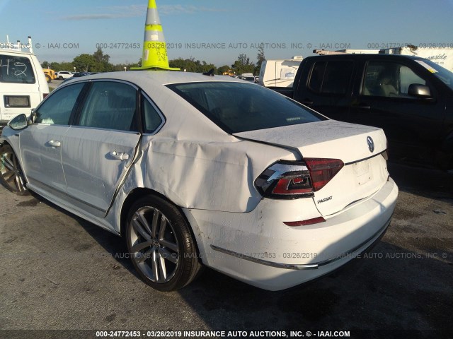 1VWDT7A34HC083840 - 2017 VOLKSWAGEN PASSAT R-LINE WHITE photo 6