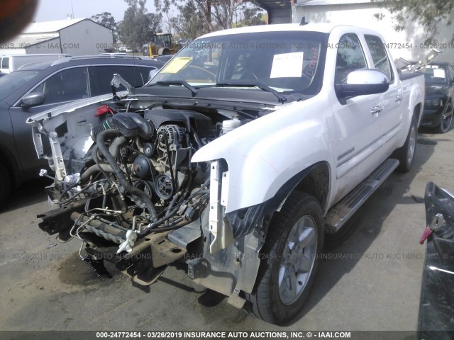 3GTP1VE01DG244534 - 2013 GMC SIERRA C1500 SLE WHITE photo 2