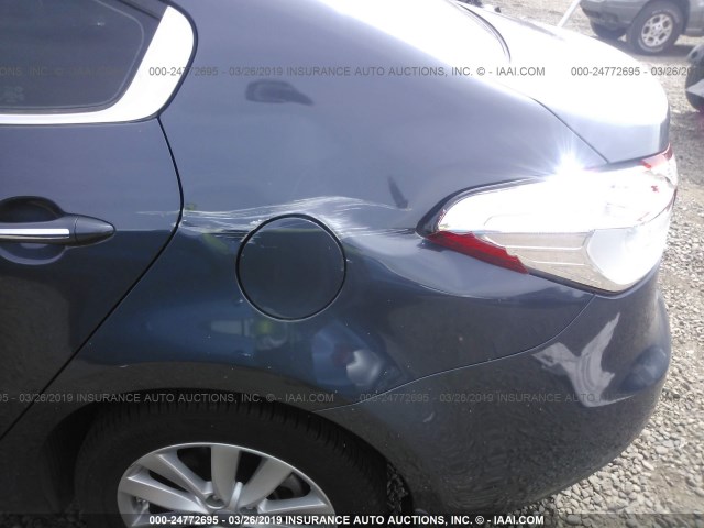 KNAFX4A84E5202431 - 2014 KIA FORTE EX GRAY photo 6